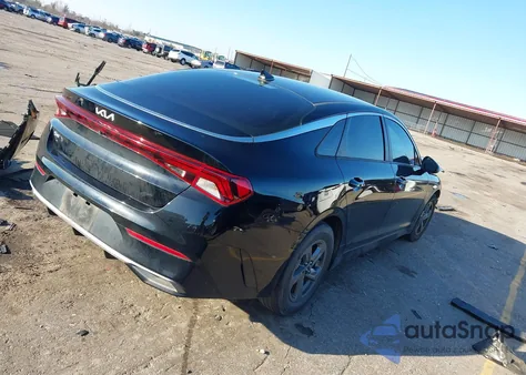 2022 Kia K5 Lxs из США, поврежденный, VIN 5XXG14J25NG136424